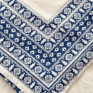 WILLIAMS-SONOMA, 70X90 Rectangular, 100% Cotton Table Cloth 4 Napkins